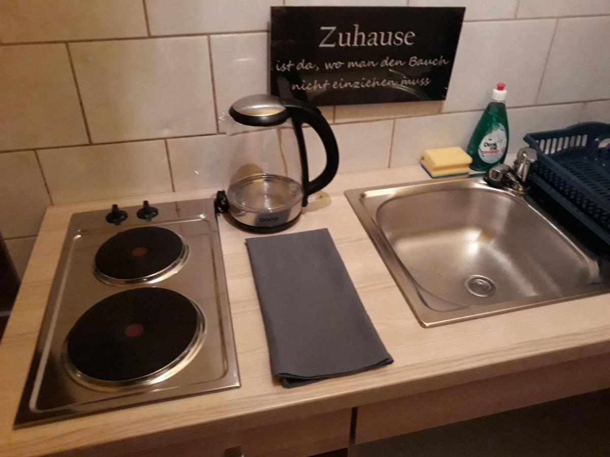 Monterooms Schoenbrunn 10 Minutes To Downtown Homestay *