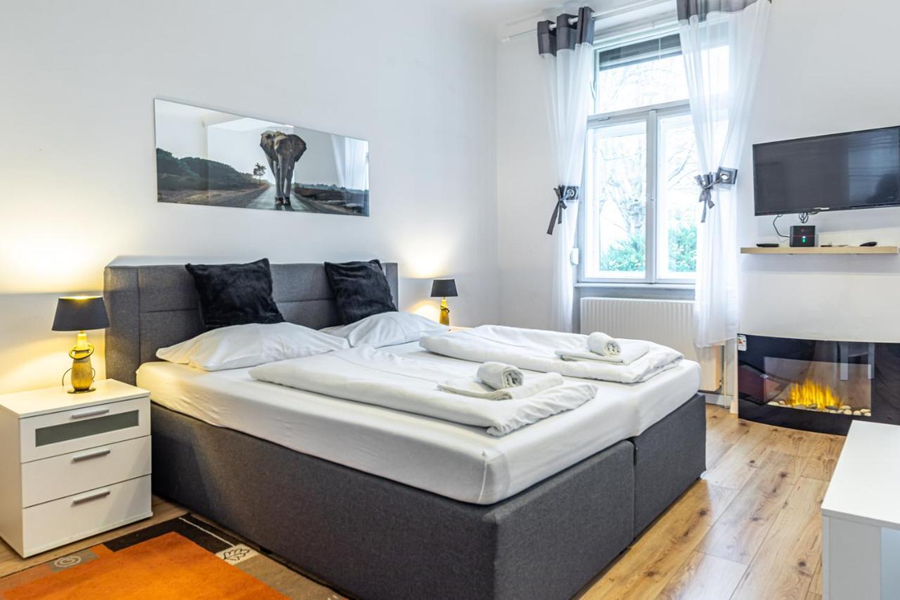 Christiano - Schoenbrunn Apartment *