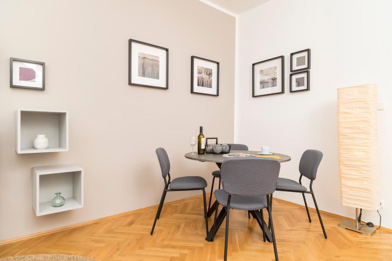 Business St Marx Apartment