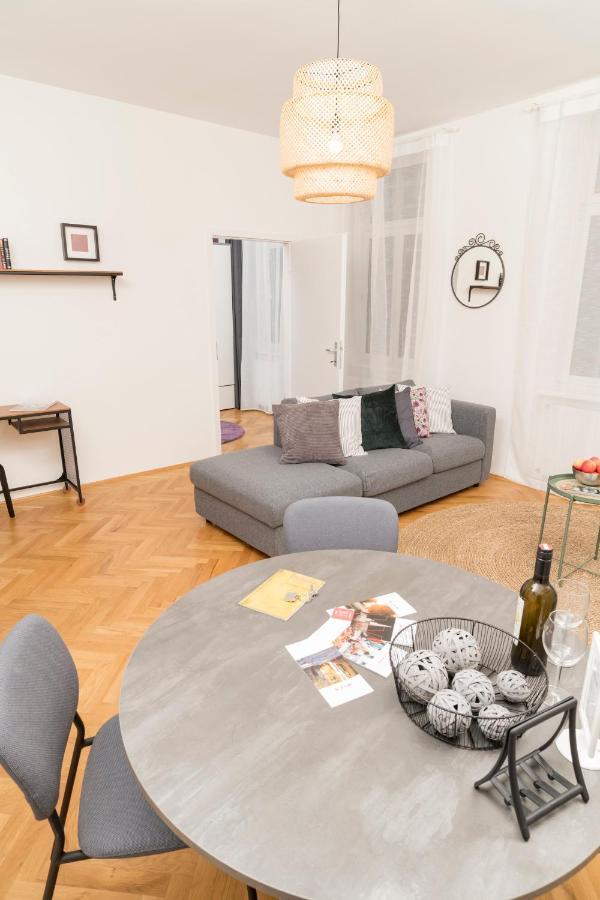 Business St Marx Apartment
